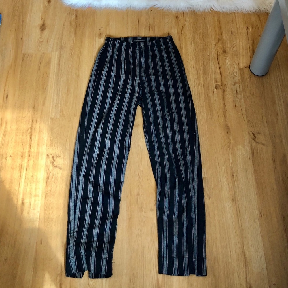 patterned pants crop